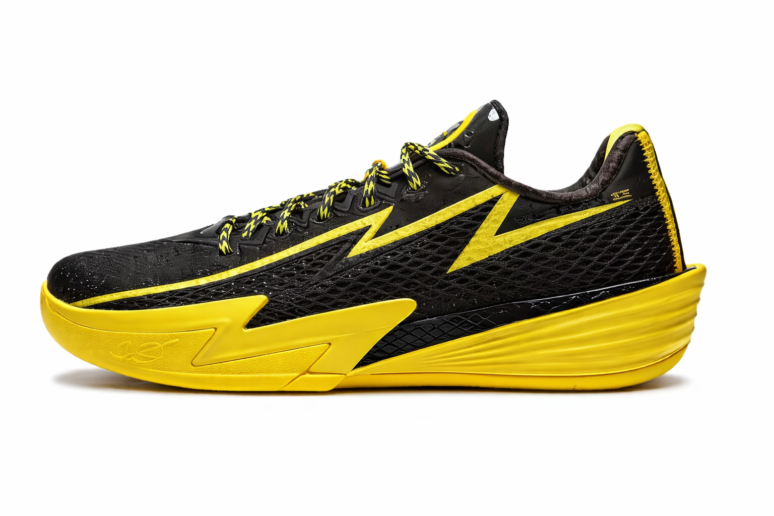 Wade Flash 2 Men’s Performance Basketball Shoes – Responsive Cushioning & Breathable Stability