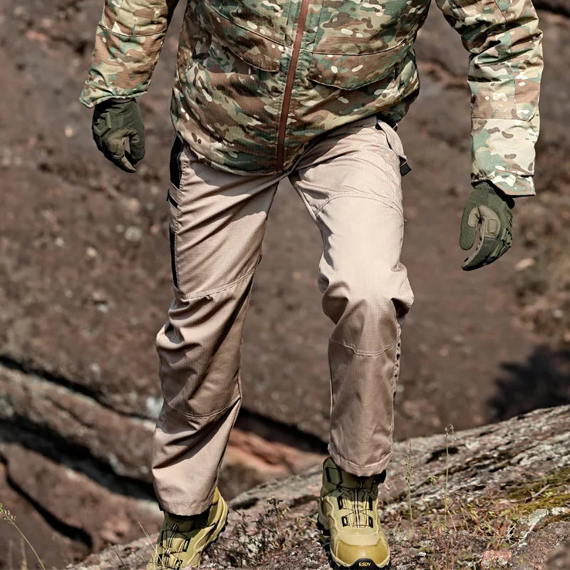 Multi-Pocket Men's Tactical Casual Pants Cargo Pants Outdoor Hiking Trousers Wear-Resistant Training Overalls